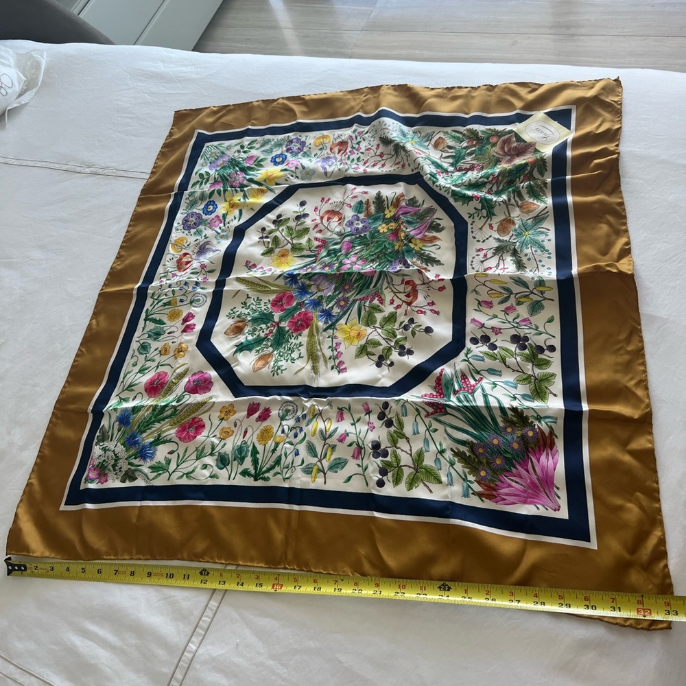Gucci Vintage Scarf